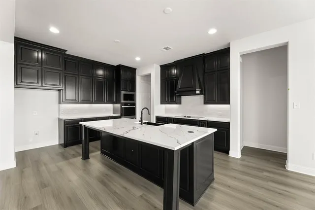 $639,900 | 6211 Cedar Elm Road, Midlothian, TX 76065