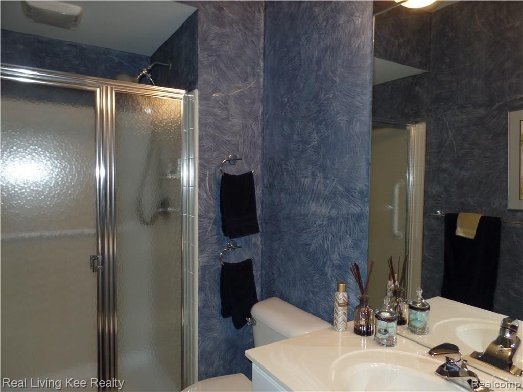 1910 Dunham Drive, Unit 11 Rochester, MI 48306 - Photo 37 of 58 SAM_1262.JPG