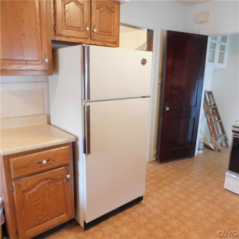 521 Boyden Street Syracuse, NY 13206 - Photo 11 of 25