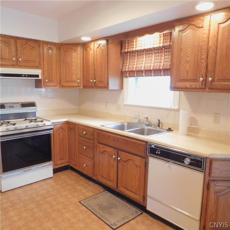 521 Boyden Street Syracuse, NY 13206 - Photo 12 of 25