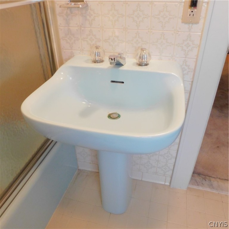 521 Boyden Street Syracuse, NY 13206 - Photo 19 of 25