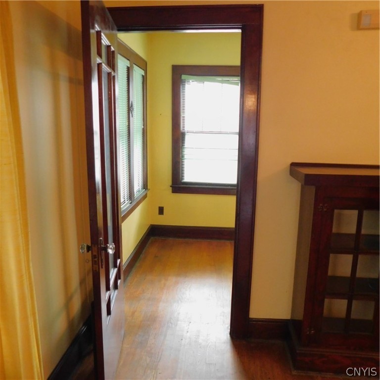 521 Boyden Street Syracuse, NY 13206 - Photo 4 of 25