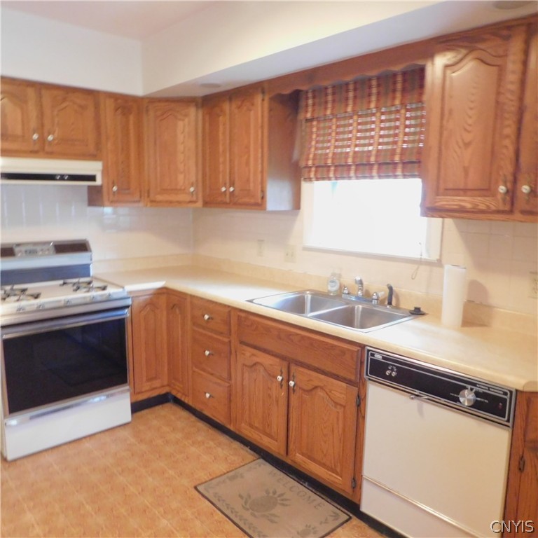 521 Boyden Street Syracuse, NY 13206 - Photo 10 of 25