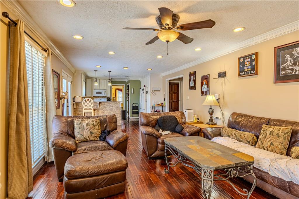 2107 Rockmart Road Southeast Rome, GA 30161 - Photo 9 of 33