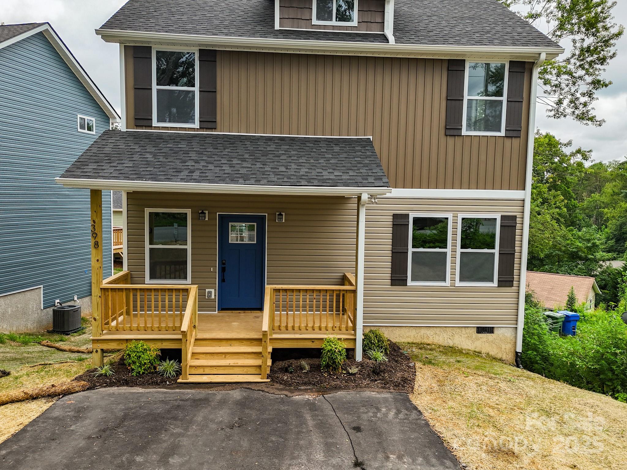 398 Deaverview Road Asheville, NC 28806 - Photo 3 of 30
