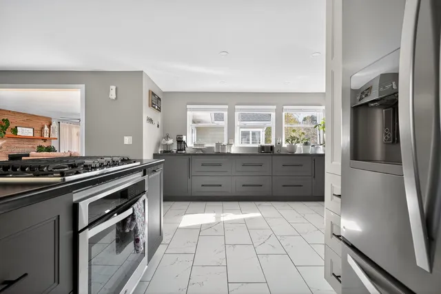 $315,000 | 707 Coolidge Place, Rockford, IL 61107