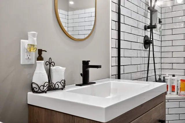 $315,000 | 707 Coolidge Place, Rockford, IL 61107