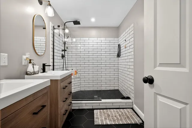 $315,000 | 707 Coolidge Place, Rockford, IL 61107