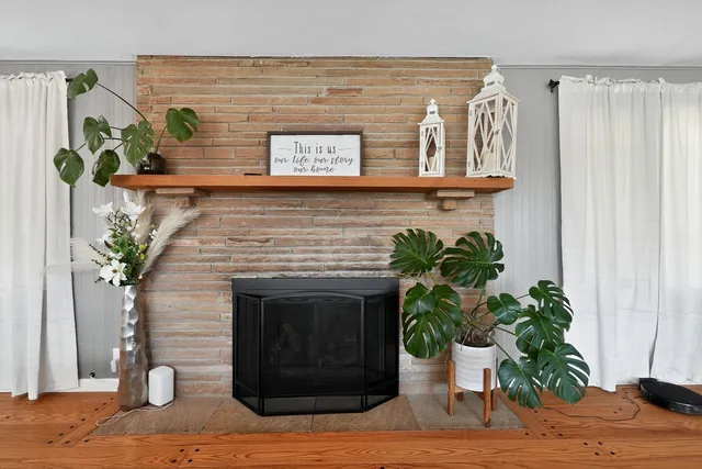 $315,000 | 707 Coolidge Place, Rockford, IL 61107