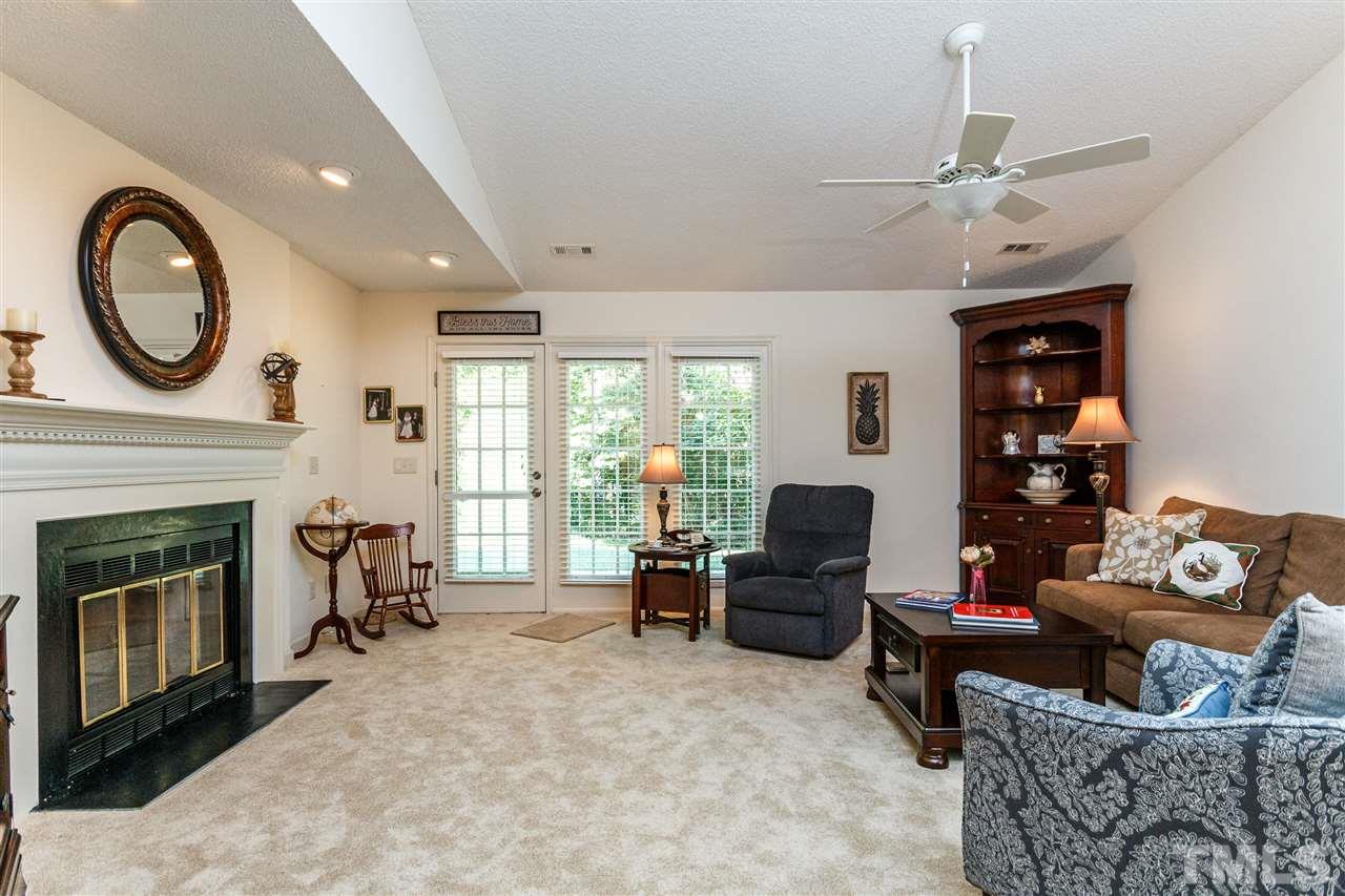 2648 Cottage Circle Raleigh, NC 27613 - Photo 10 of 28