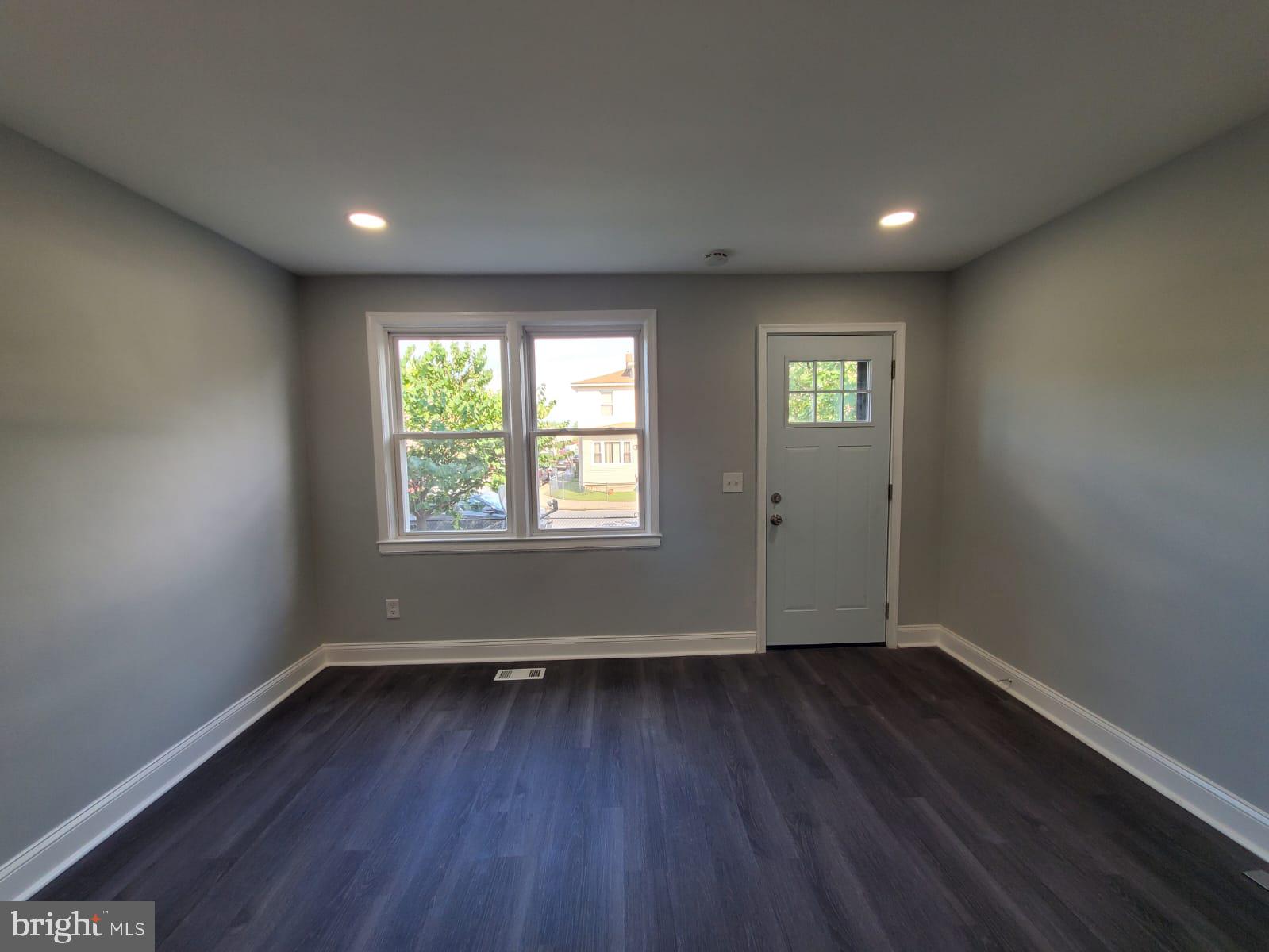 112 Sollers Point Road Dundalk, MD 21222 - Photo 6 of 19