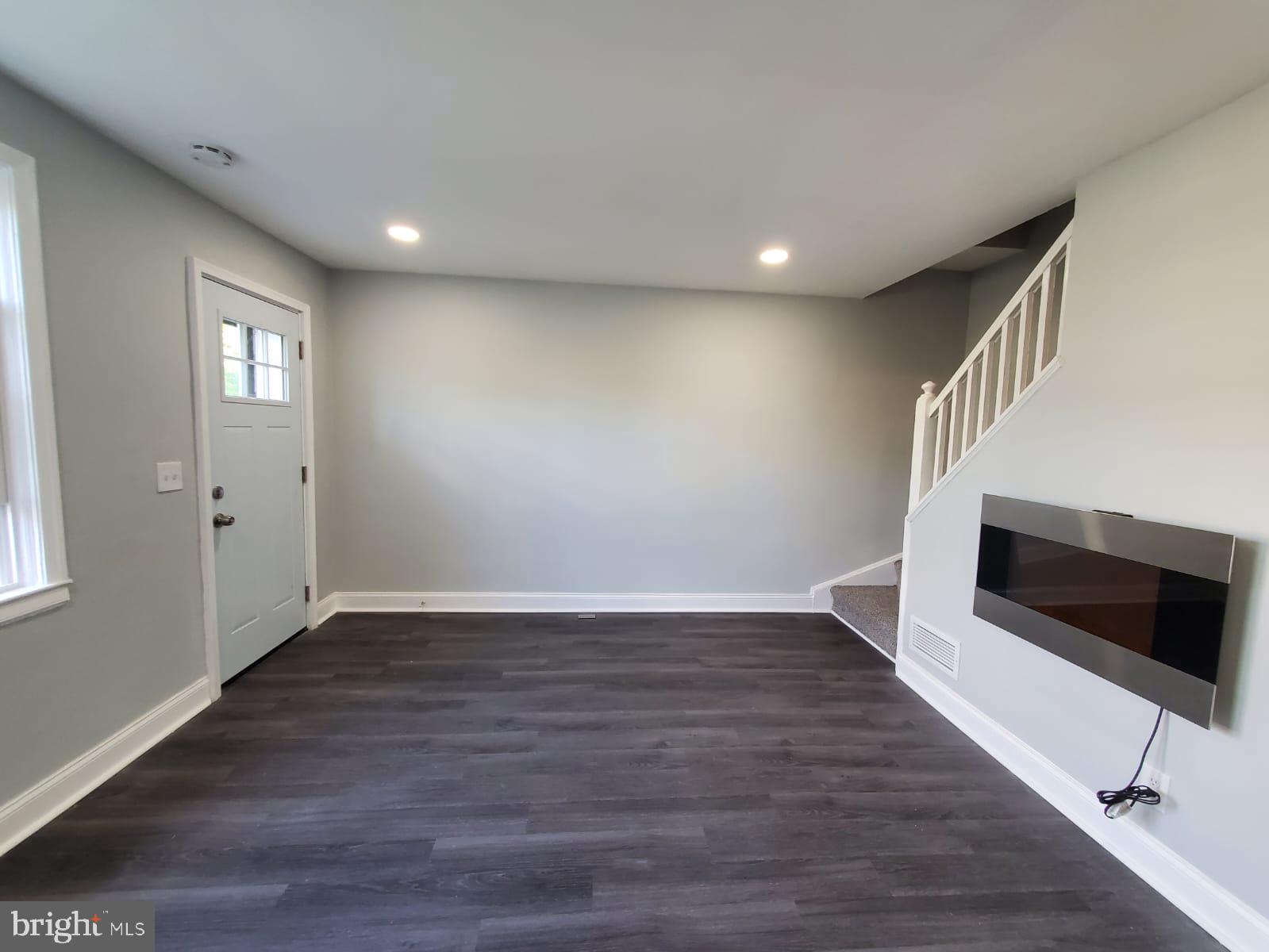 112 Sollers Point Road Dundalk, MD 21222 - Photo 9 of 19