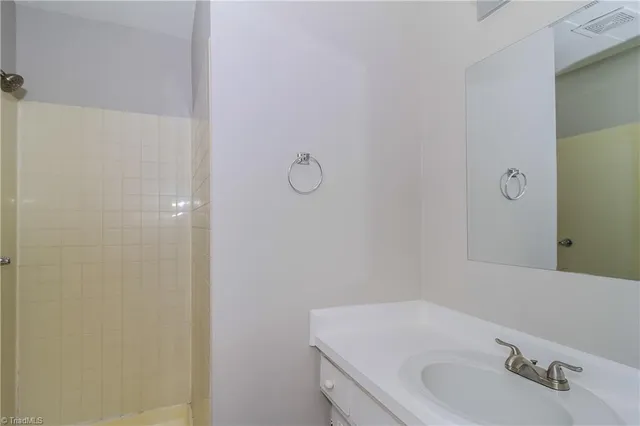 $1,620 | 308 Cheltenham Drive, Winston-Salem, NC 27103