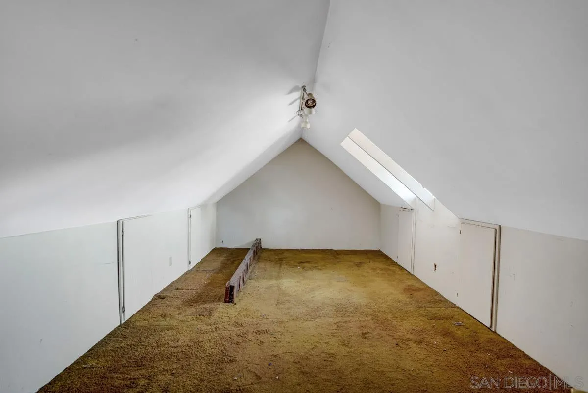 14035 Proctor Valley Road Jamul, CA 91935 - Photo 38 of 53 a view of empty room with white walls