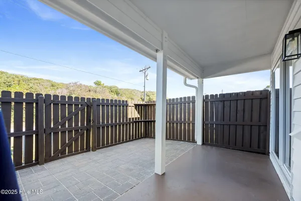 $430,000 | 8817 Janell Court, Emerald Isle, NC 28594
