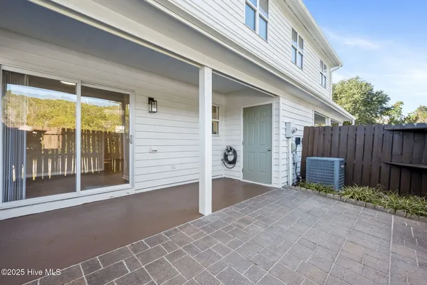 $430,000 | 8817 Janell Court, Emerald Isle, NC 28594