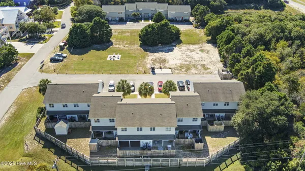$430,000 | 8817 Janell Court, Emerald Isle, NC 28594