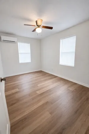 $1,600 | 117 Sylvia Street, Deer Park, TX 77536