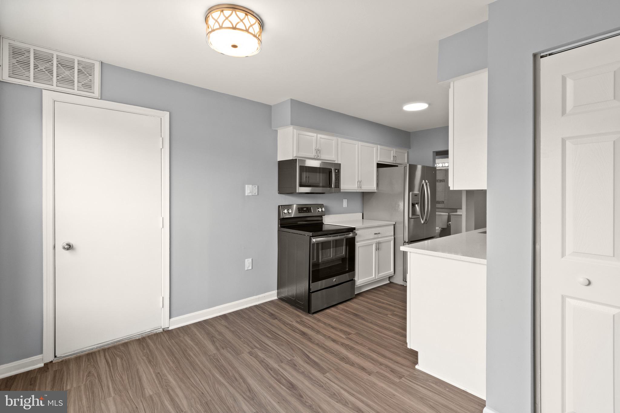 7408 Rokeby Drive Manassas, VA 20109 - Photo 11 of 30 Gallery Image 11