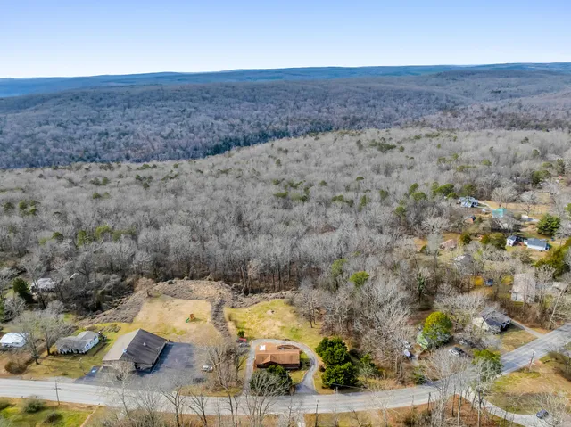 $374,900 | 525 Timberlinks Drive, Signal Mountain, TN 37377