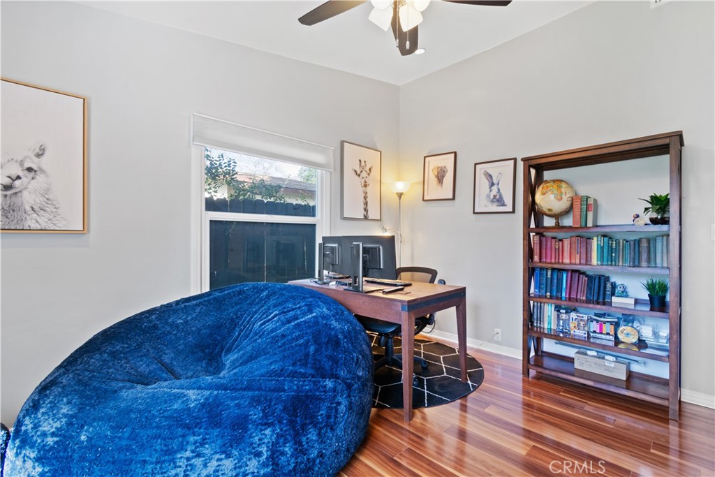 275 Mountain View Street Altadena, CA 91001 - Photo 20 of 30 a workspace with furniture and window