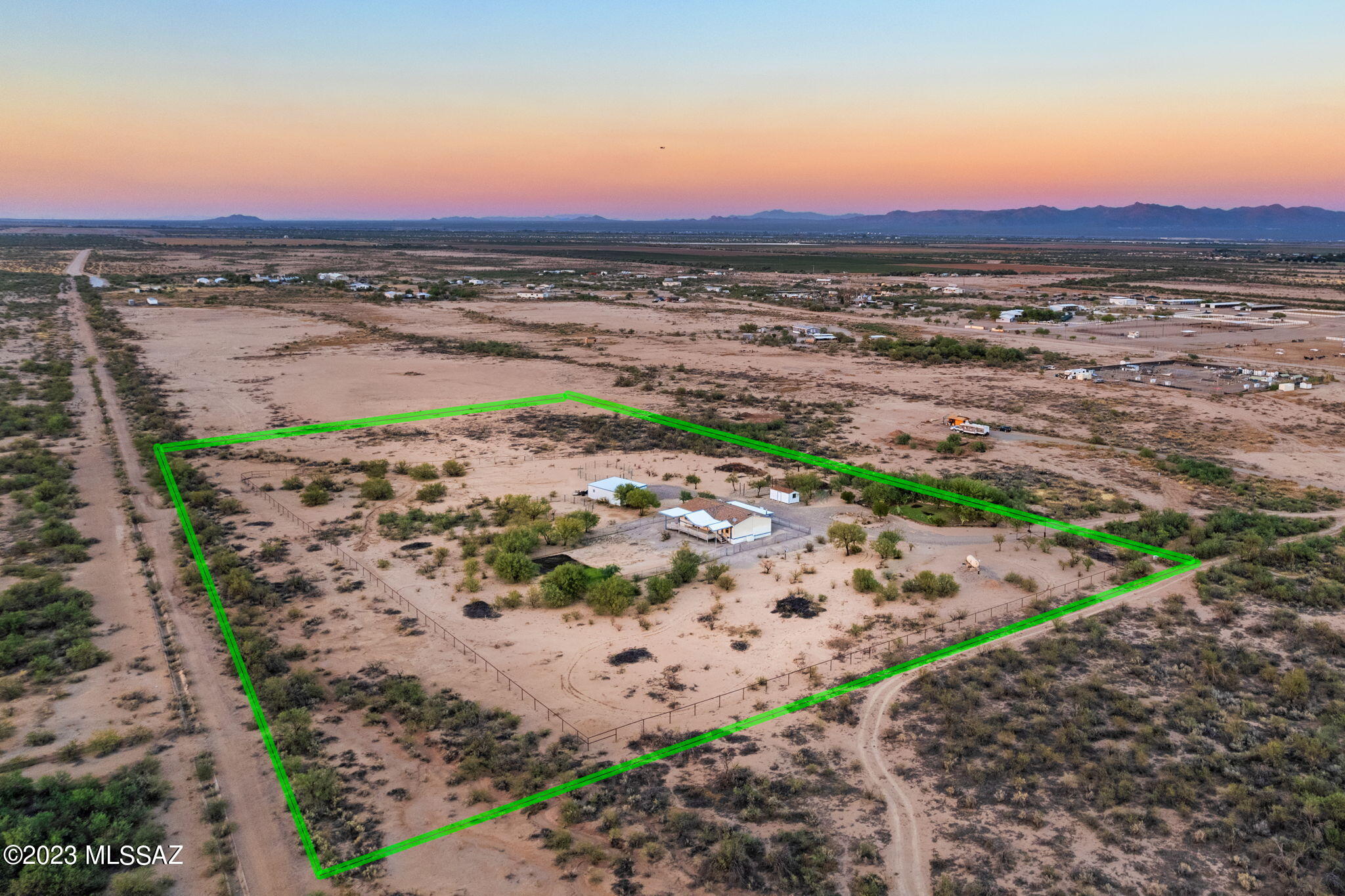 9067 Ghost Ranch Road Marana, AZ 85653 - Photo 5 of 49 Gallery Image 5