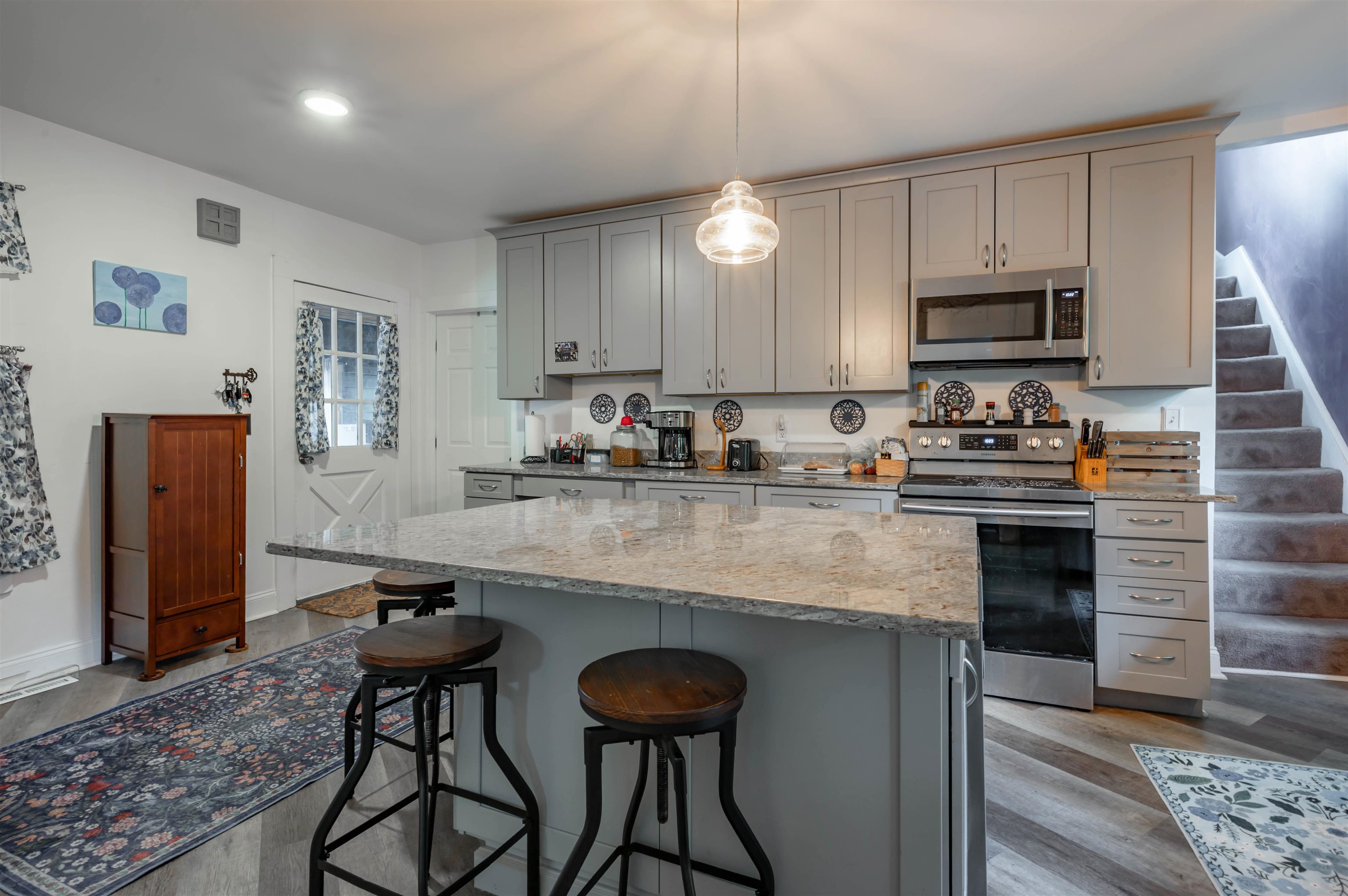 337 Roxbury Street Keene, NH 03431 - Photo 11 of 35