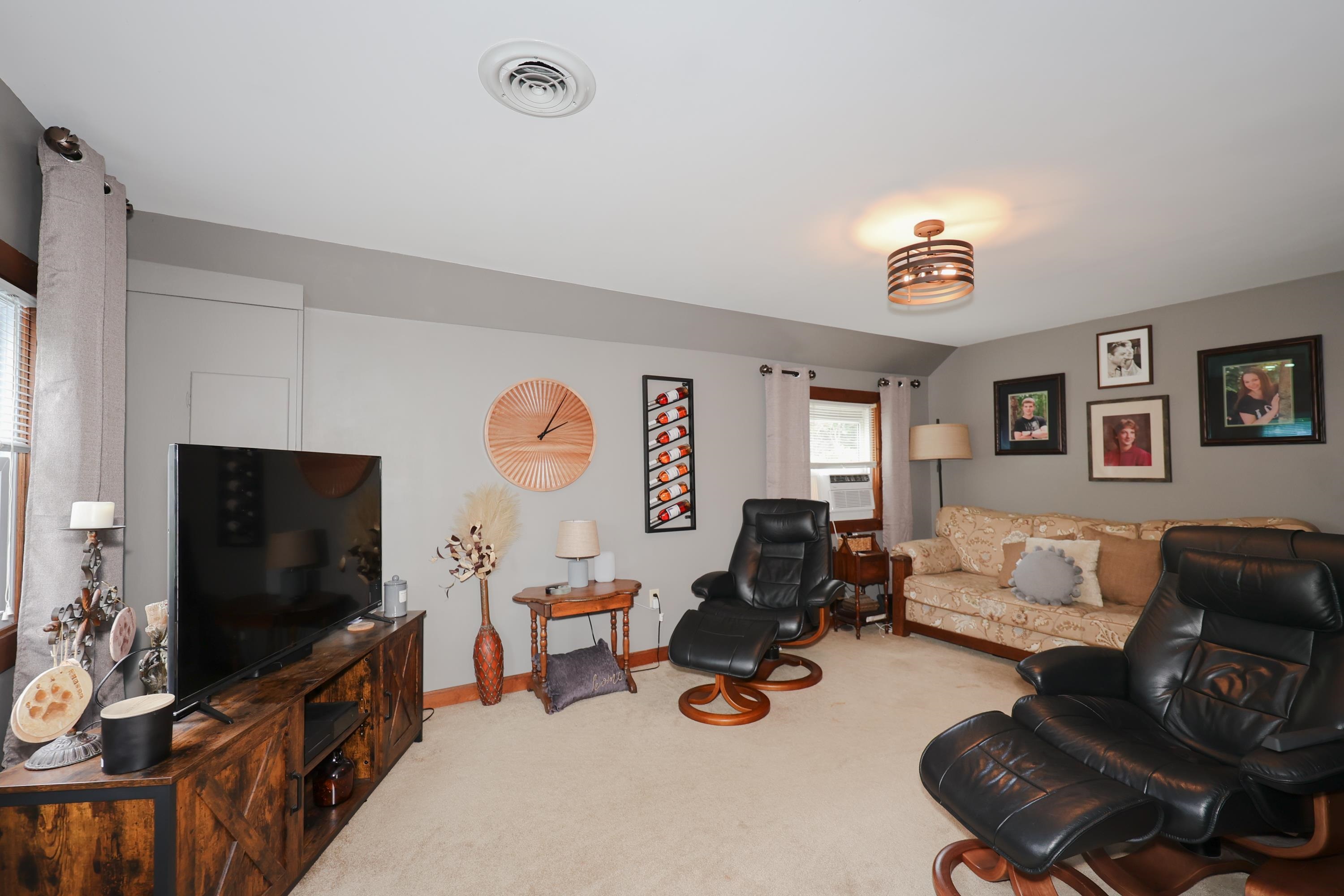 8 Ripley Street Concord, NH 03301 - Photo 10 of 19 Gallery Image 10