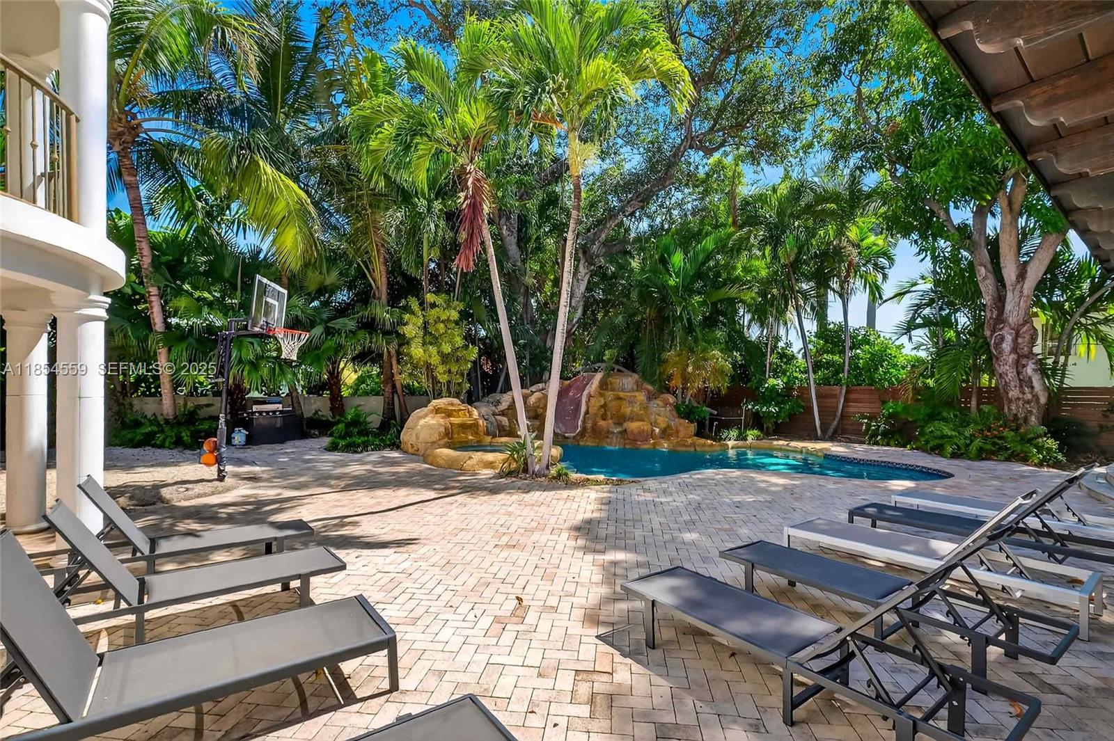 1051 Northeast 89th Street Miami, FL 33138 - Photo 11 of 71