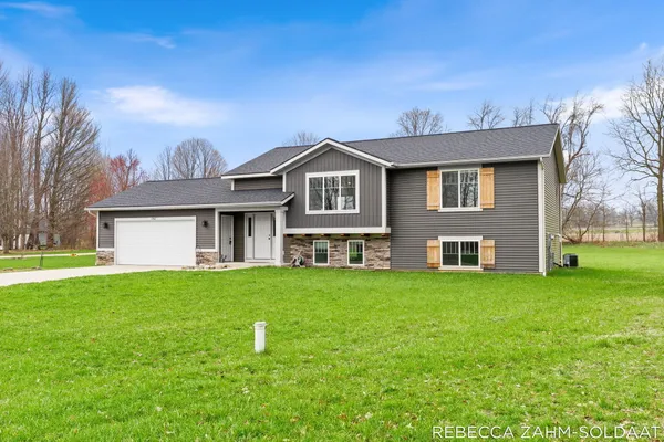 $350,000 | 1942 Cygnet Drive, Otsego, MI 49078
