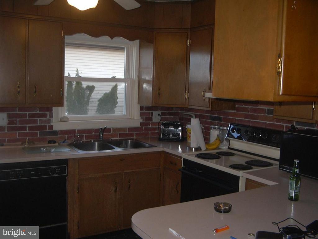 931 Mt Zion Road Lebanon, PA 17046 - Photo 4 of 6 Gallery Image 4