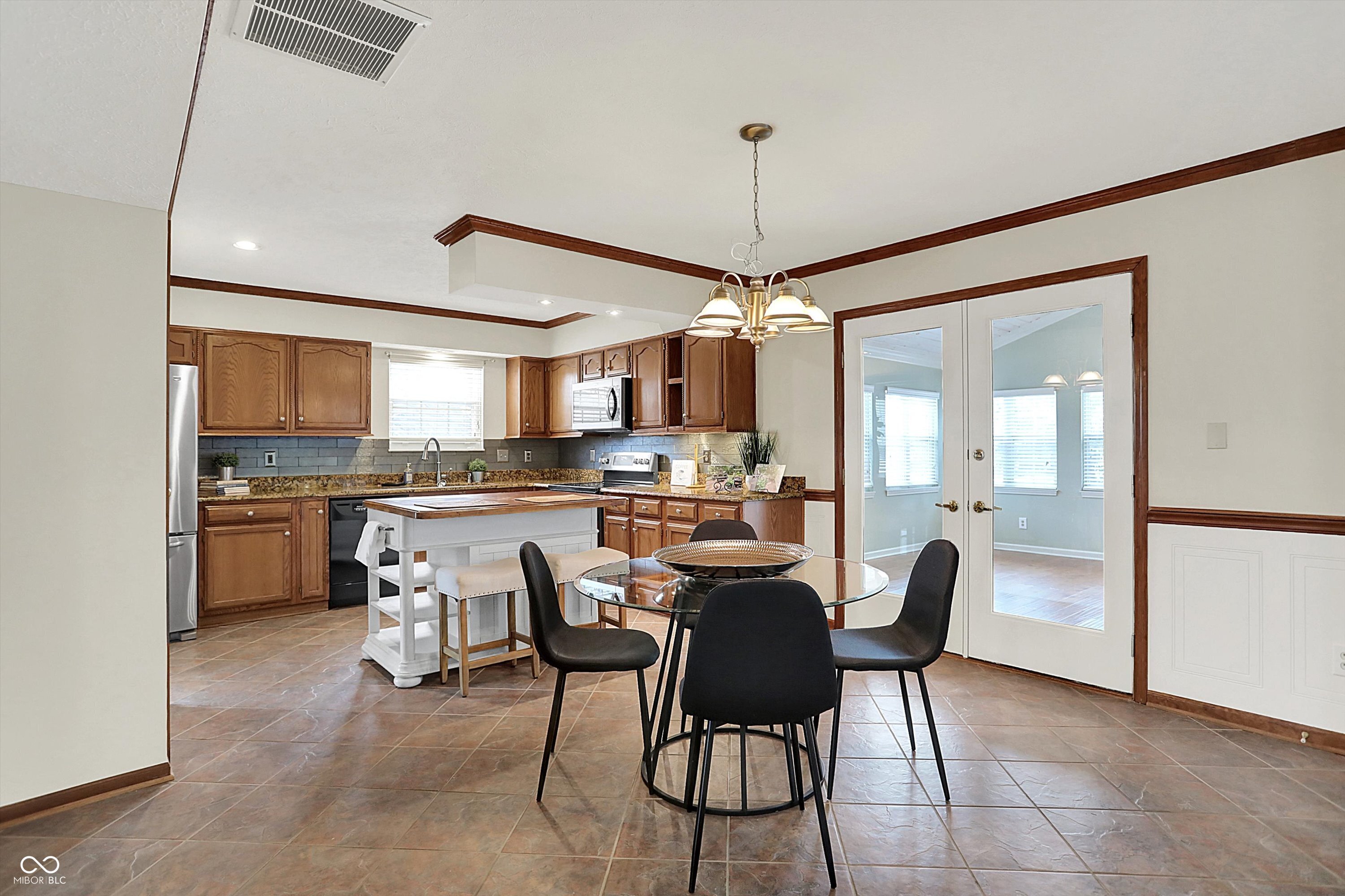 7775 Carly Place Fishers, IN 46038 - Photo 11 of 47