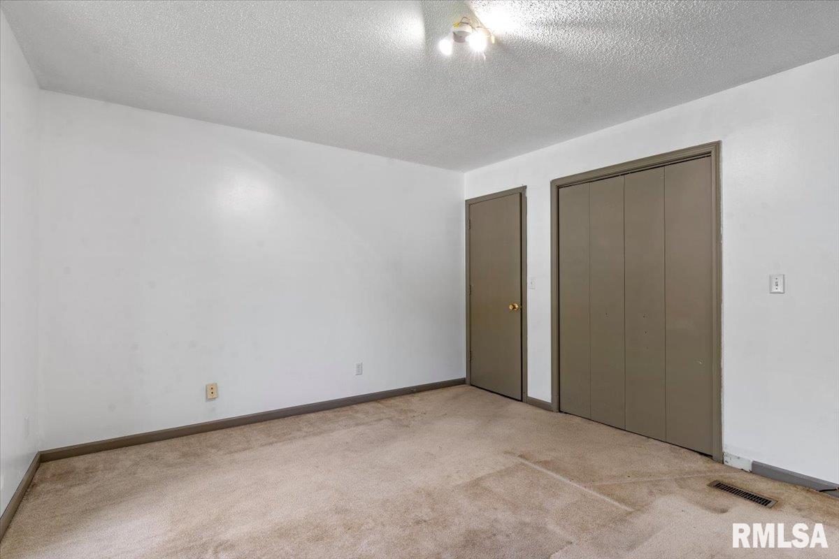 1204 Harmony Court Springfield, IL 62703 - Photo 25 of 35