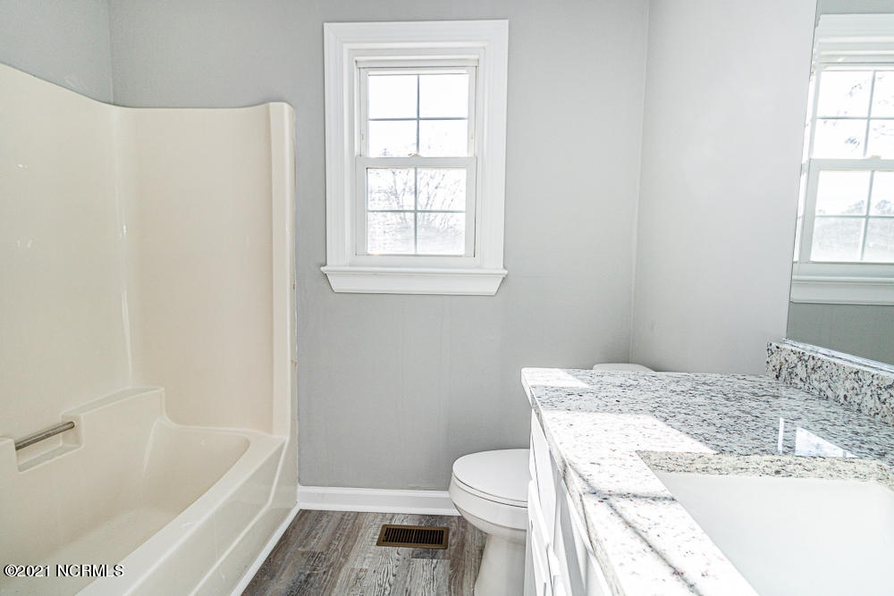 11092 Simms Road Bailey, NC 27807 - Photo 21 of 30 Hall Bath 2
