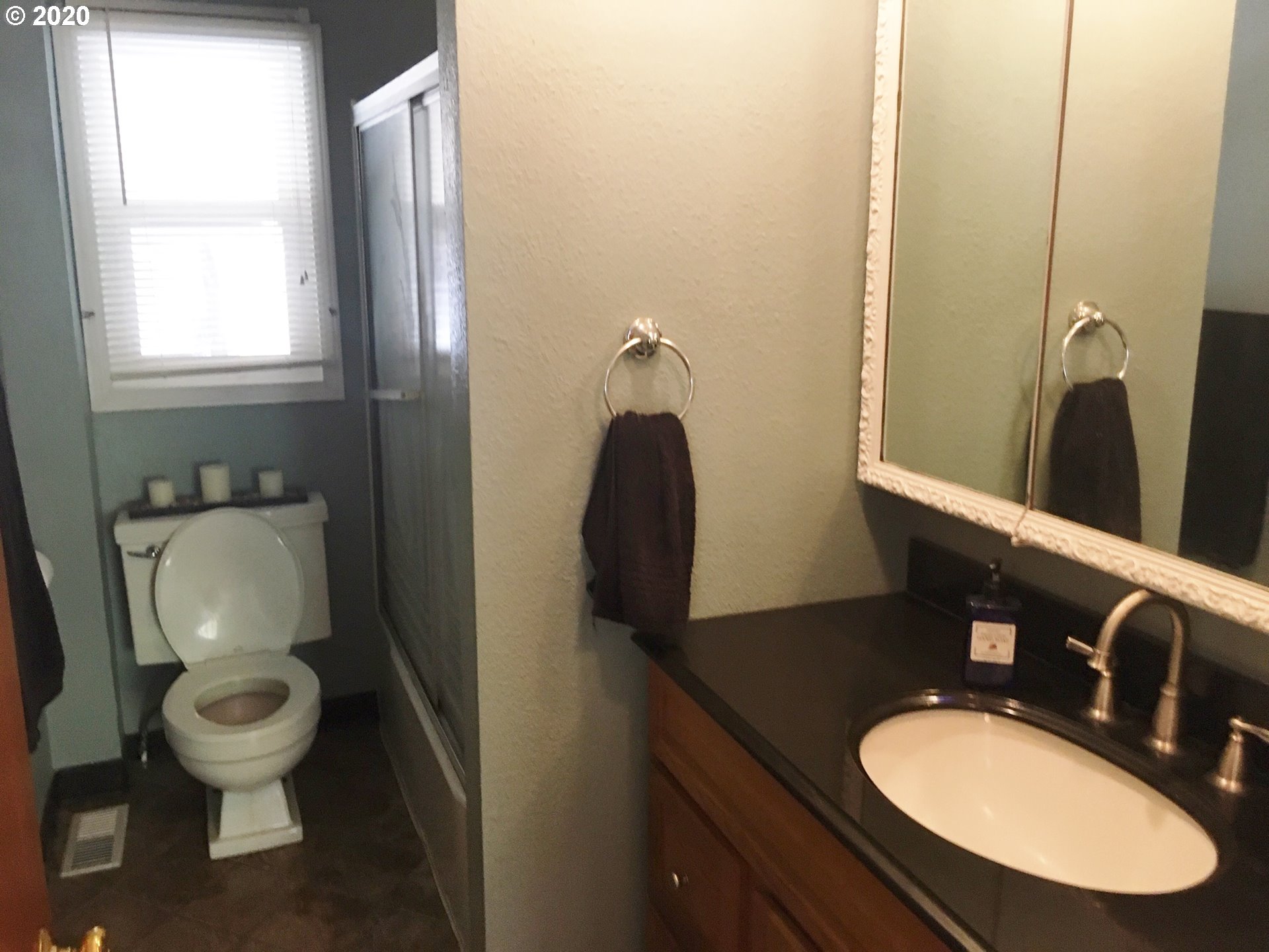 626 Southwest 6th Street Pendleton, OR 97801 - Photo 7 of 20