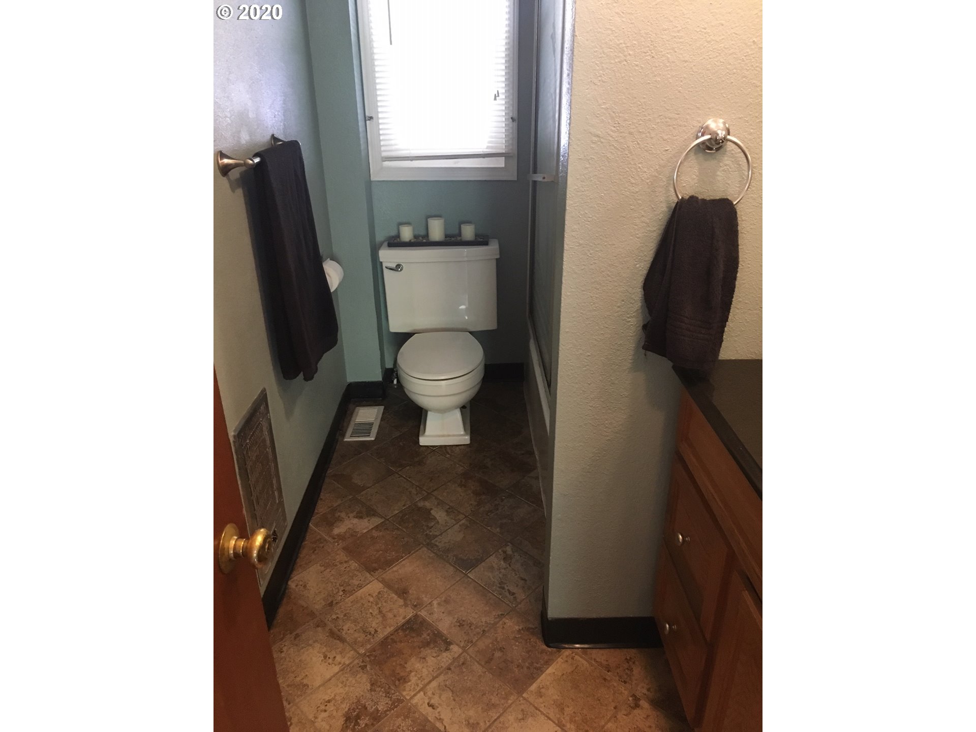 626 Southwest 6th Street Pendleton, OR 97801 - Photo 8 of 20