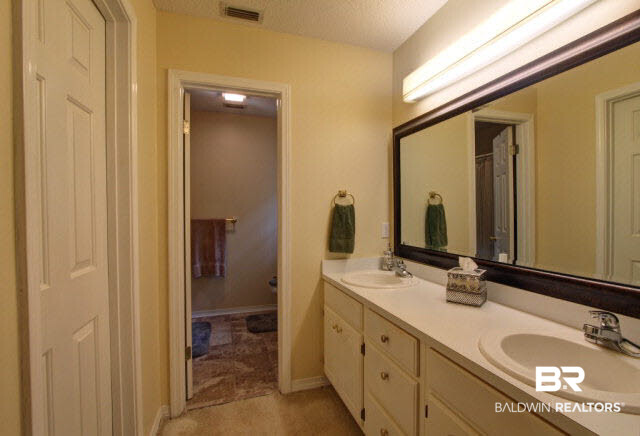 513 Grand Avenue Fairhope, AL 36532 - Photo 17 of 28 master bathroom