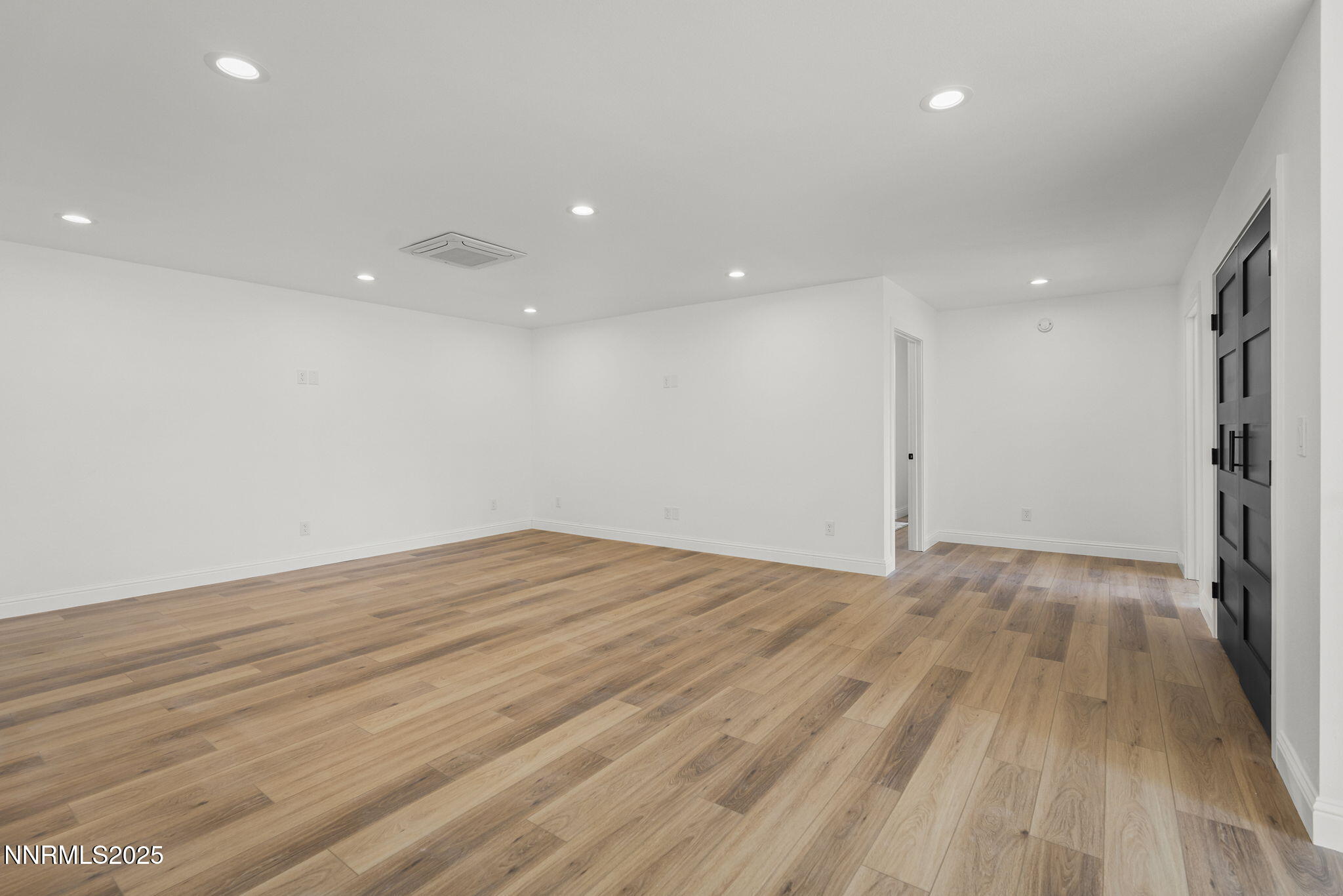 2320 Empire Road Reno, NV 89521 - Photo 26 of 36 26-web-or-mls-_DSC2450