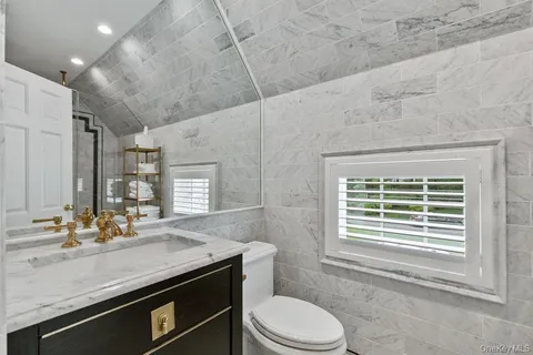 $5,995,000 | 8 Boxwood Lane, Rye, NY 10580