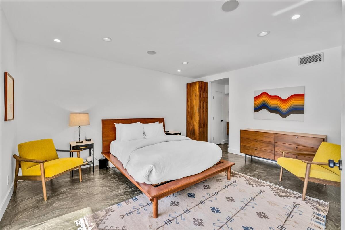 277 East Alejo Road, Unit 101 Palm Springs, CA 92262 - Photo 18 of 42 Bedroom One