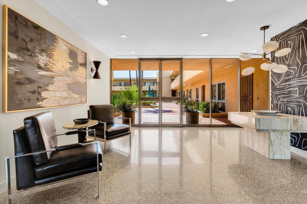 277 East Alejo Road, Unit 101 Palm Springs, CA 92262 - Photo 40 of 42 Community Lobby