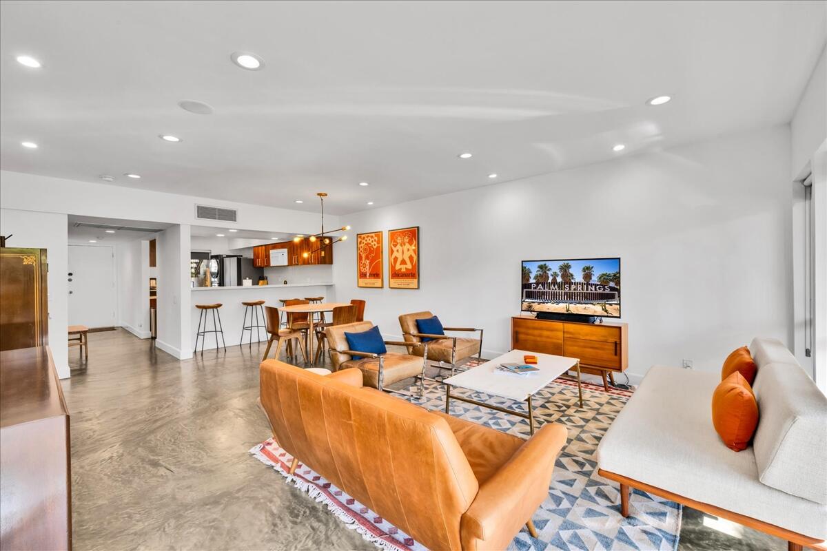 277 East Alejo Road, Unit 101 Palm Springs, CA 92262 - Photo 8 of 42 Living Room