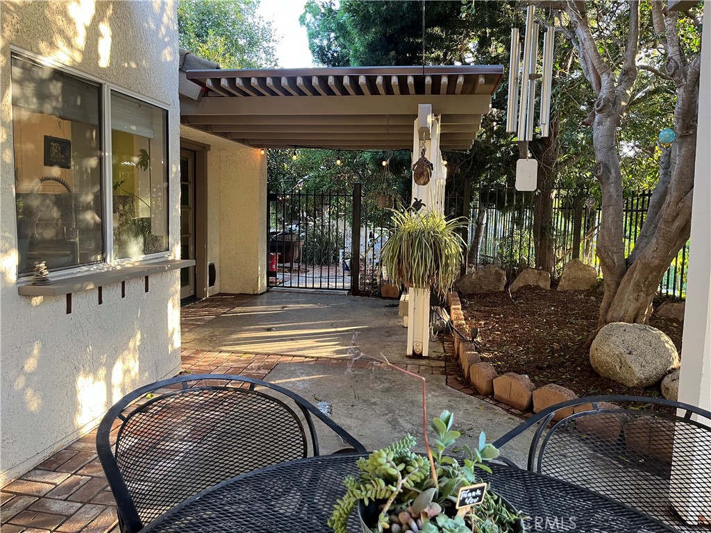 31420 Corte Madera Temecula, CA 92592 - Photo 37 of 54 a backyard of a house with outdoor seating