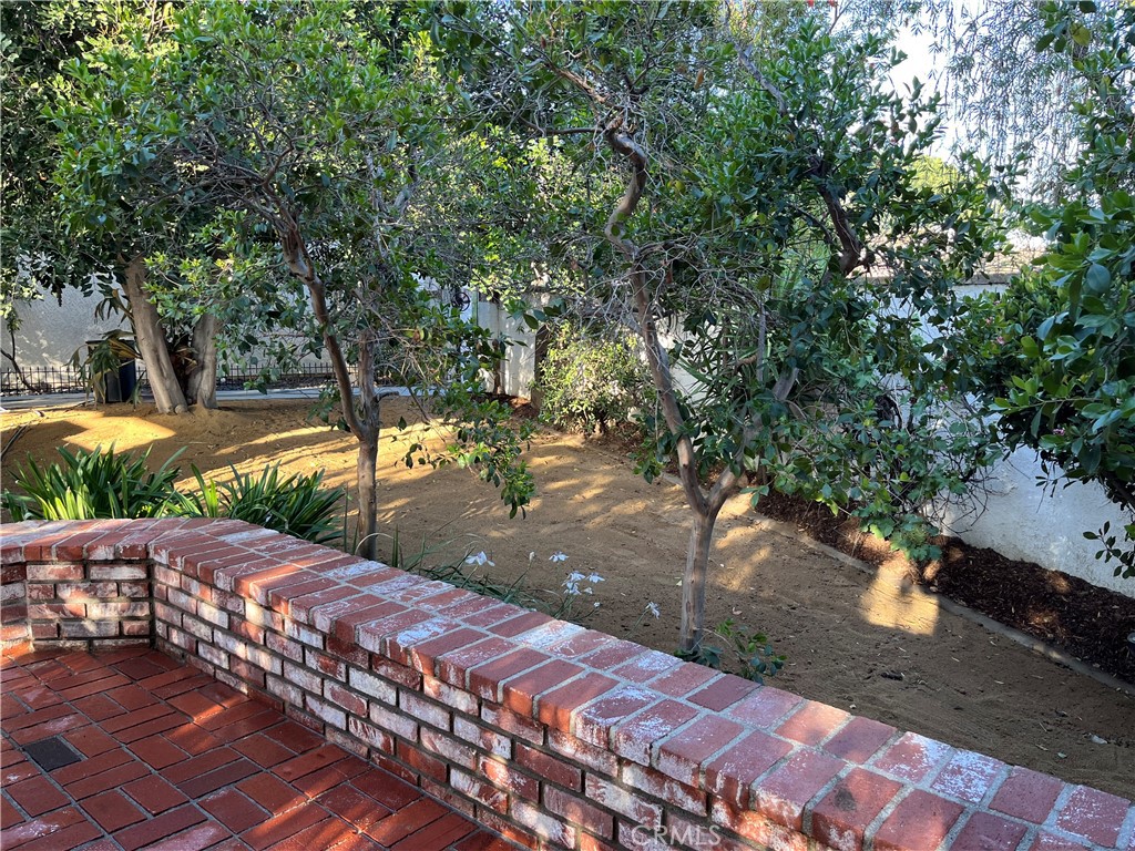 31420 Corte Madera Temecula, CA 92592 - Photo 41 of 54 a view of a yard with plants and trees
