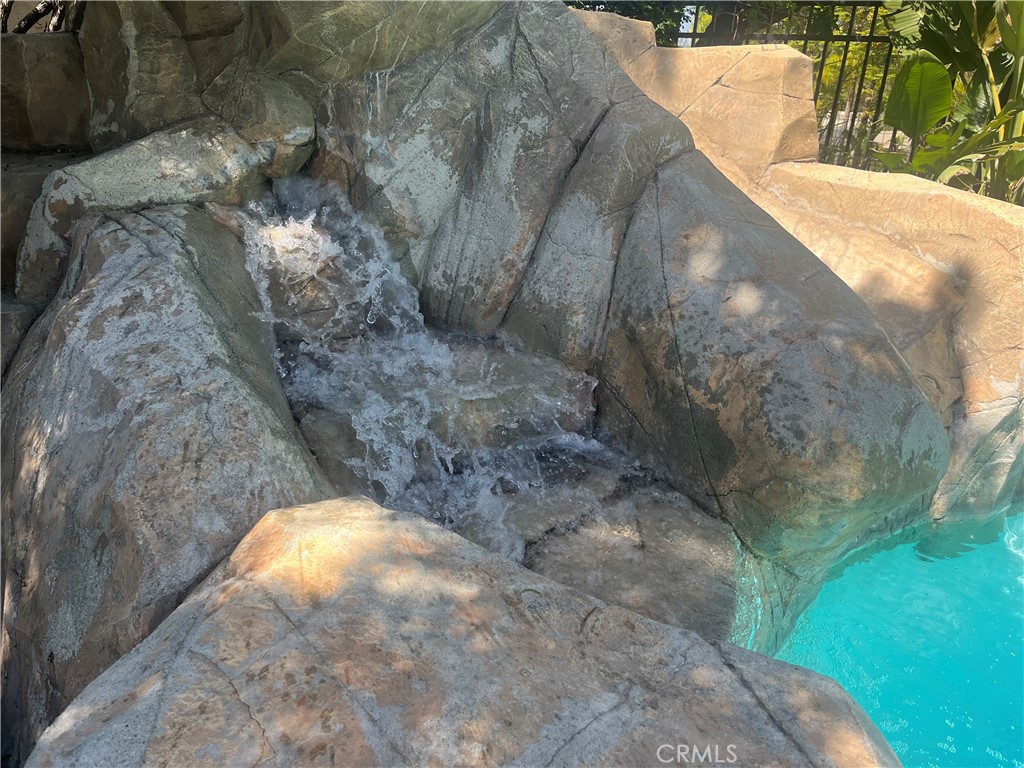 31420 Corte Madera Temecula, CA 92592 - Photo 47 of 54 a view of a yard