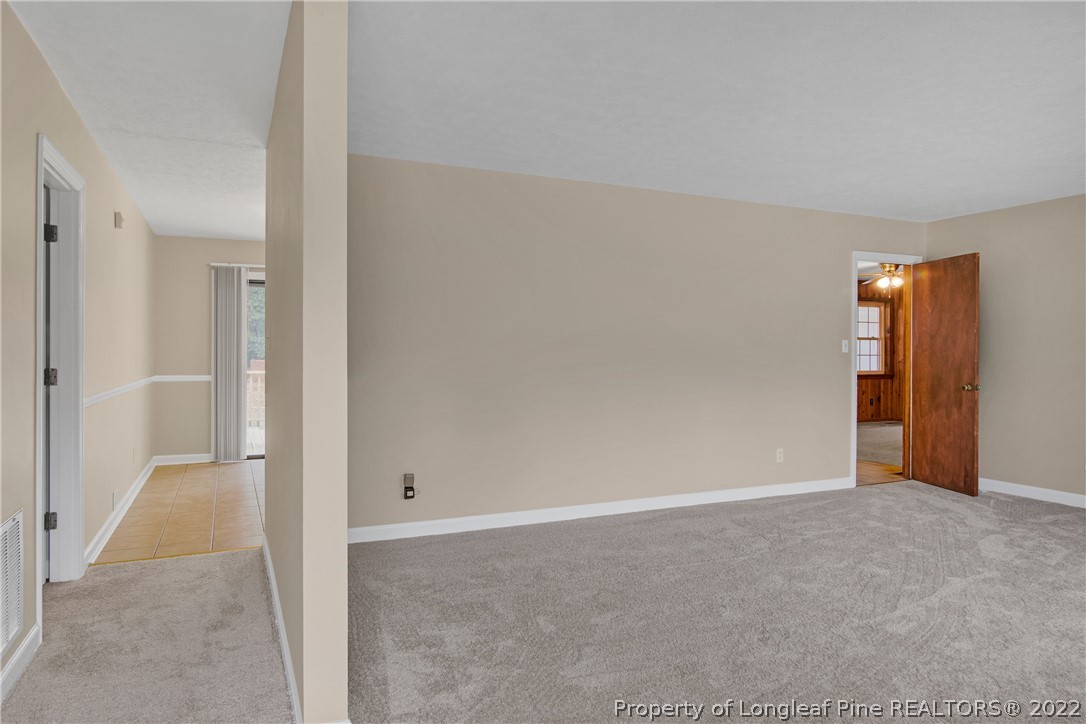 1926 Graham Road Fayetteville, NC 28304 - Photo 4 of 47 Gallery Image 4