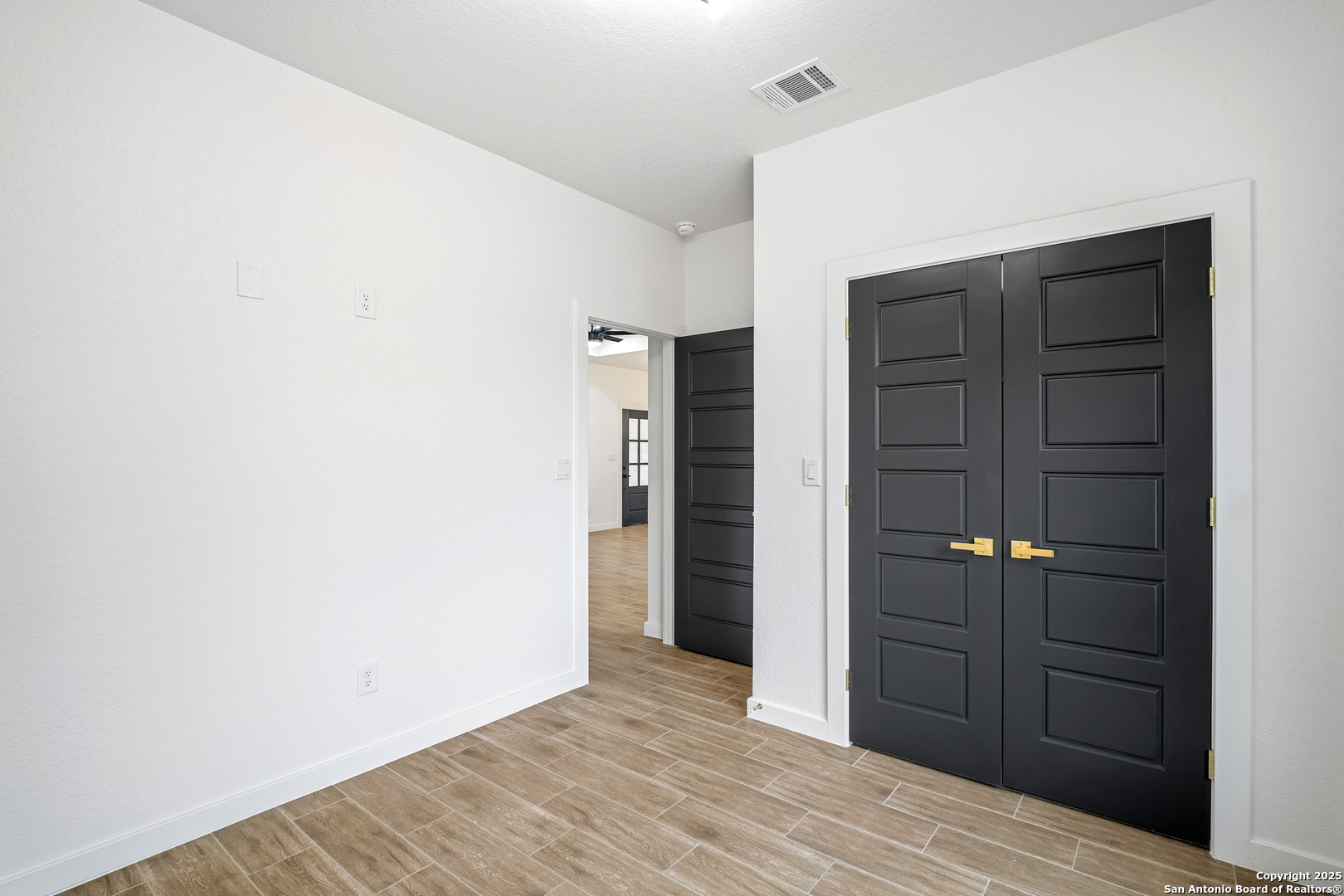 15129 Norvell Street Lytle, TX 78052 - Photo 14 of 26