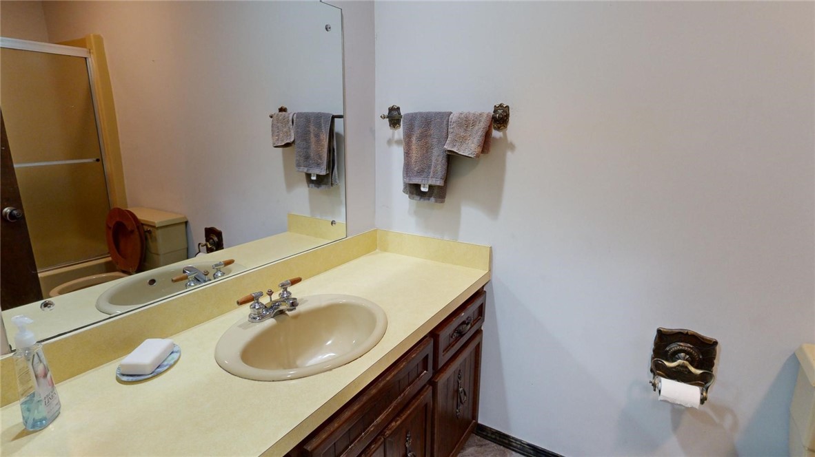 2664 South Forrest Green Drive Decatur, IL 62521 - Photo 26 of 39