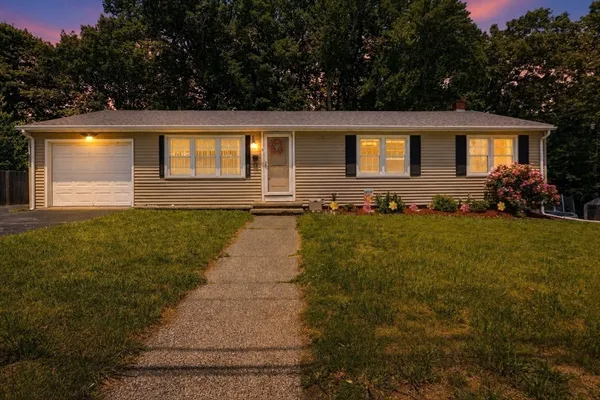$515,000 | 3 Magna Vista Drive, Auburn, MA 01501