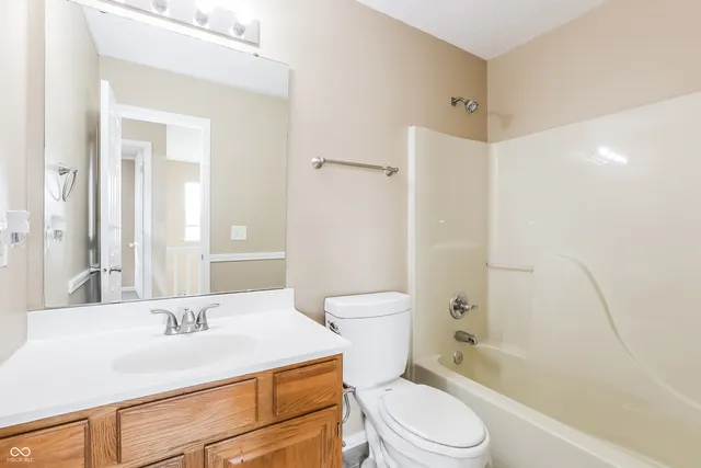 $1,865 | 6672 Colleens Way, Indianapolis, IN 46221